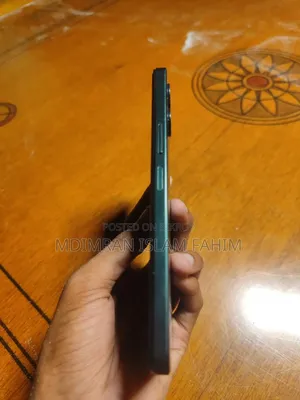 Vivo Y04 128 GB
