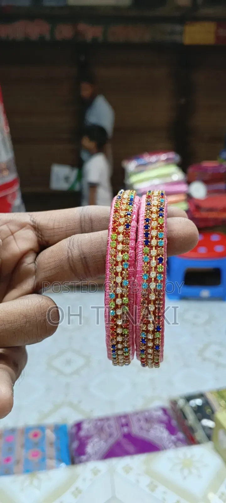 হ্যান্ডমেইড রেশমি চুড়ি