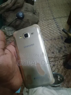 Samsung Galaxy J5 8 GB Rose Gold