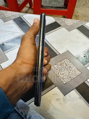 ভিভো ভি১৯ ১২৮ জিবি নীল