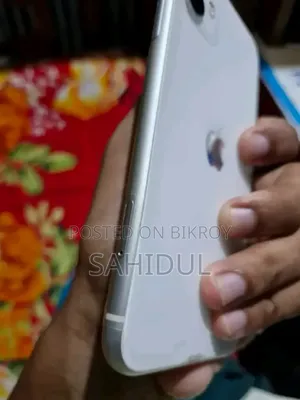 অ্যাপল আইফোন ১১ ৬৪ জিবি হোয়াইট