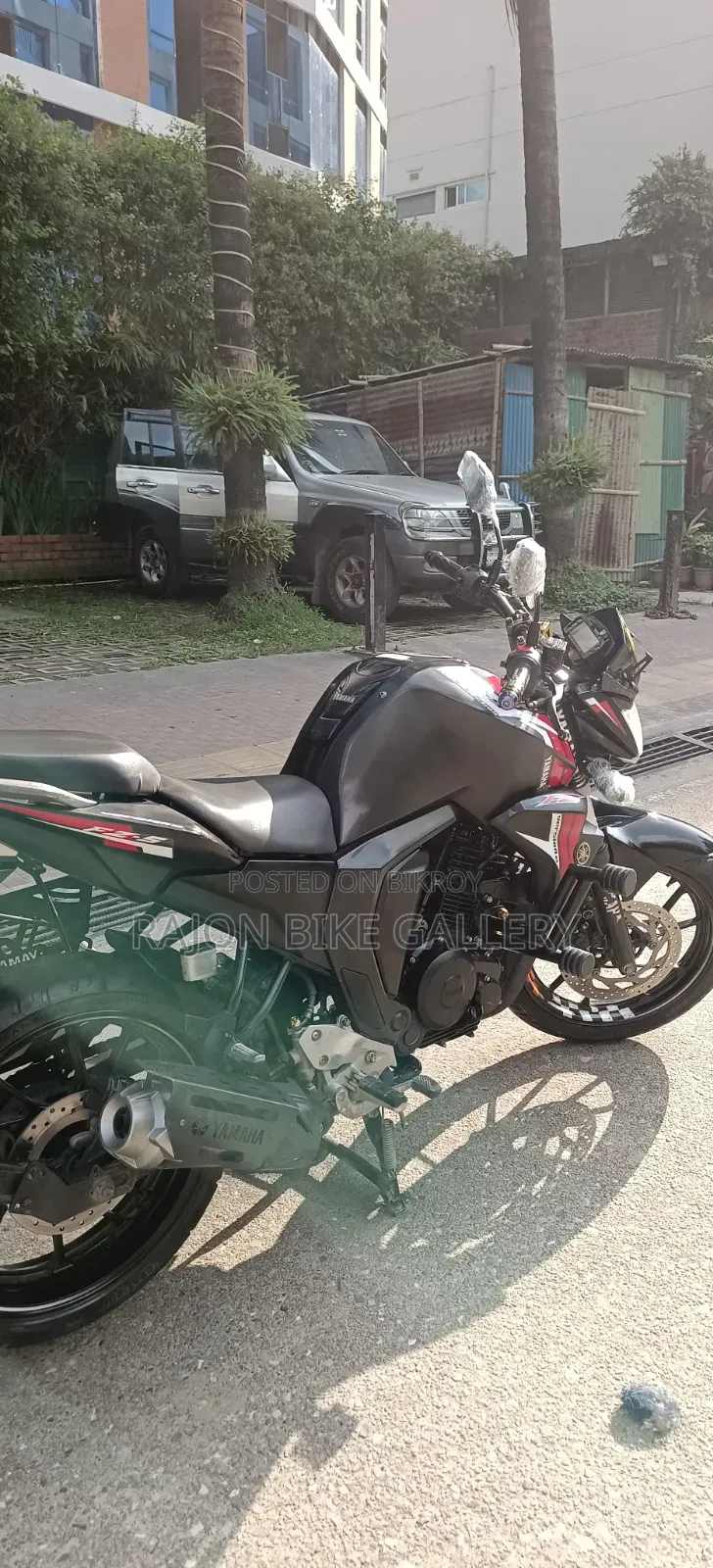 New Yamaha FZ 2024 Black