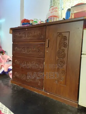 Malaysian Board Wardrobe