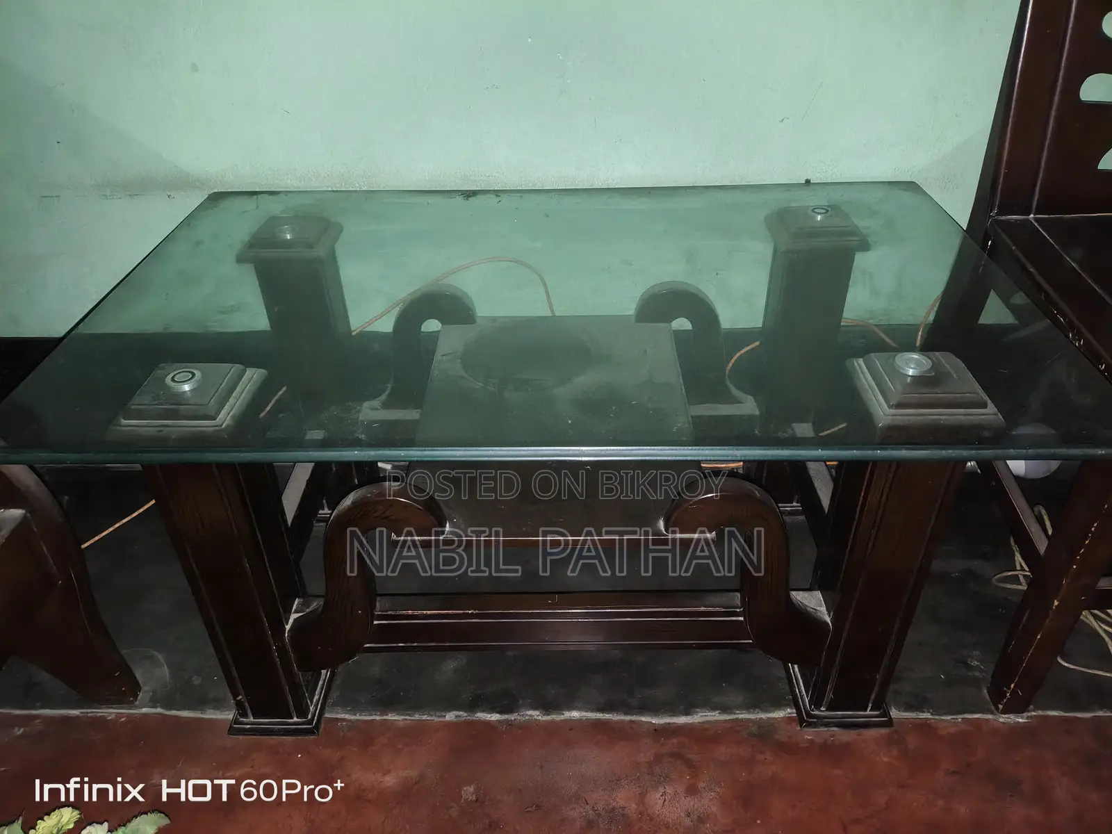 গ্লাস টপ টি টেবিল