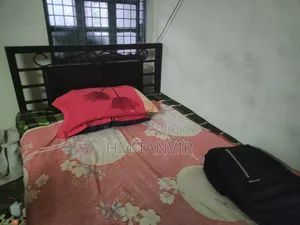 স্টিলের খাট জাজিমসহ বিক্রয় হবে
