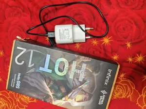 ইনফিনিক্স হট ১২ ১২৮ জিবি সাদা