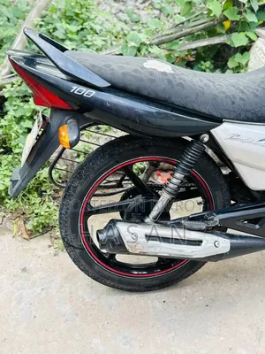 Runner Bullet 100 2020 Black
