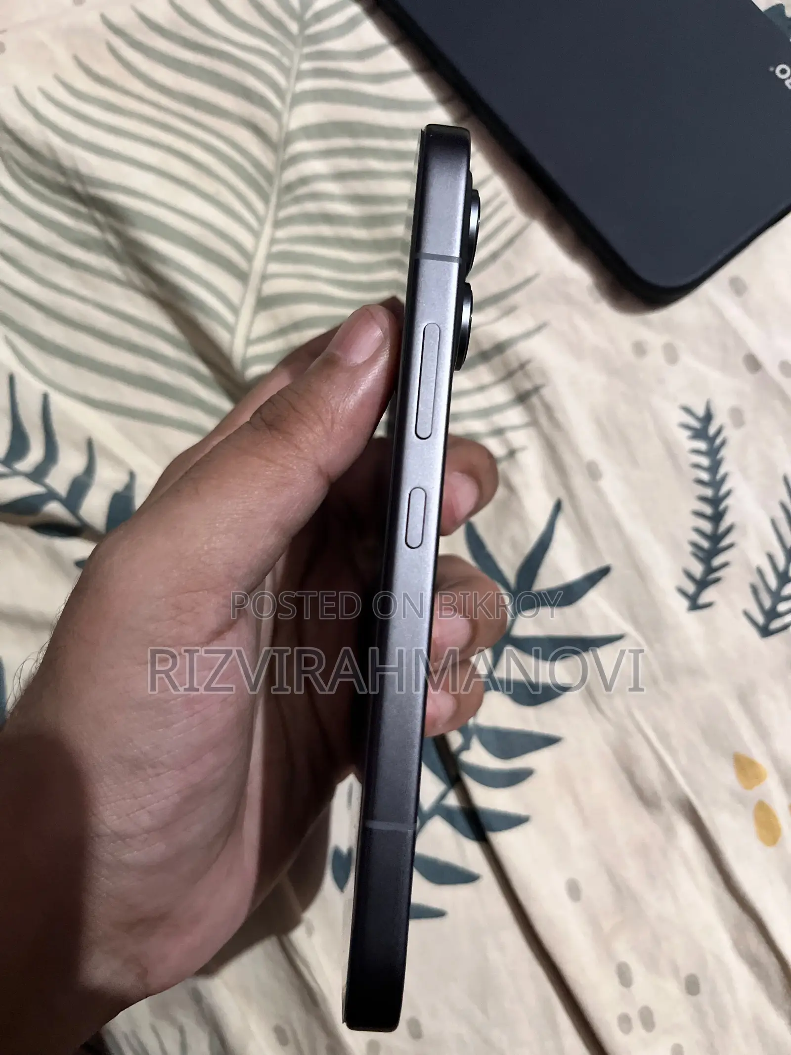 অনার ৬০০ ২৫৬ জিবি ব্ল্যাক