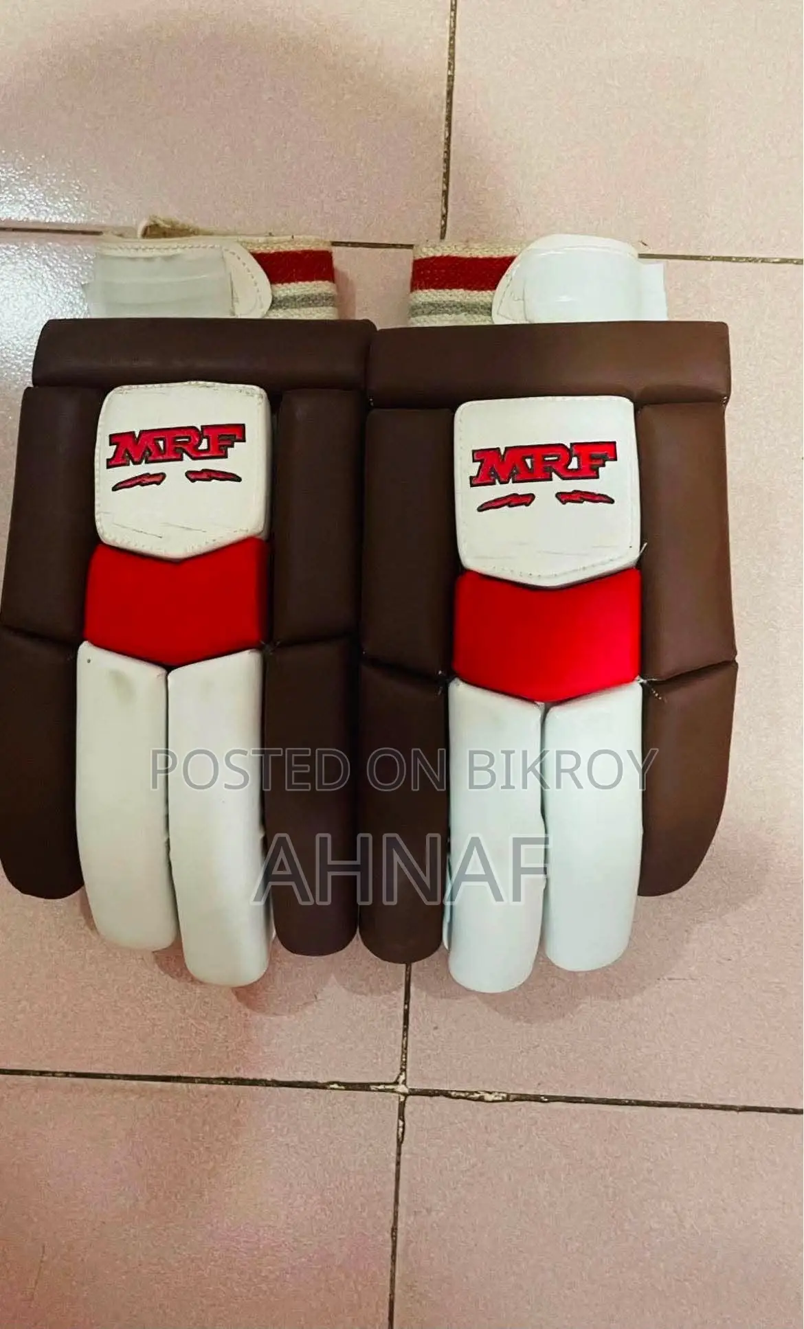 Lefty Cricket Gloves