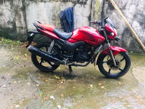 হিরো হাংক ২০১১ লাল