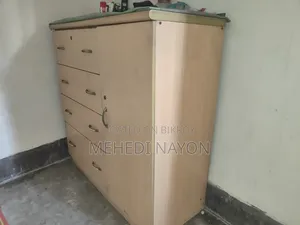 Otobi Wardrobe Full New Condition
