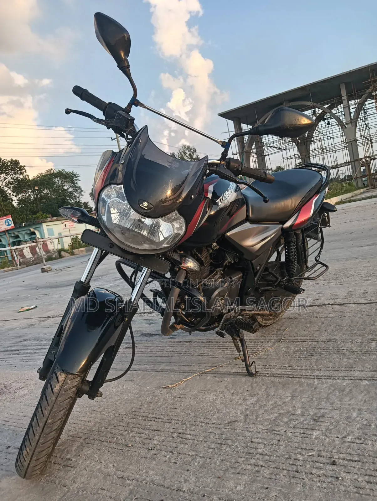 টিভিএস ২০১৭ নীল