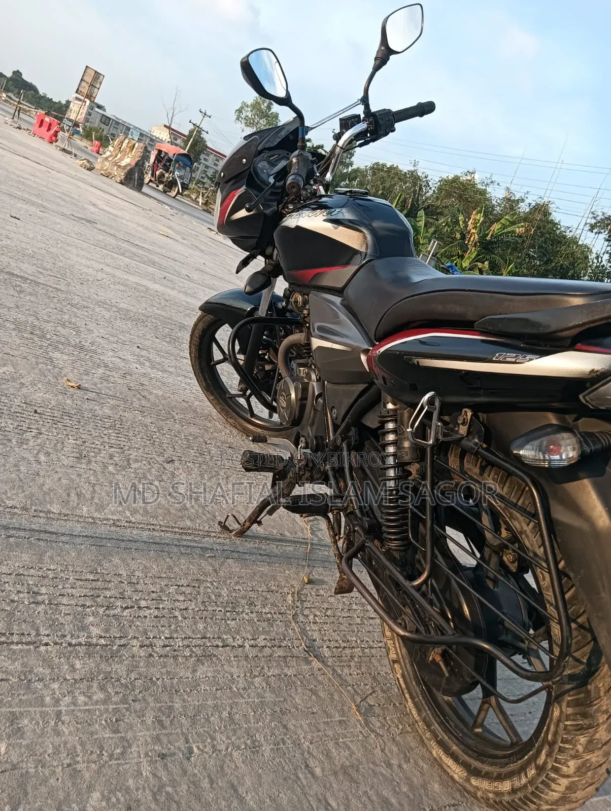 টিভিএস ২০১৭ নীল