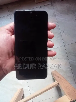 Vivo Y11 32 GB Blue