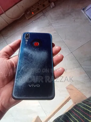 Vivo Y11 32 GB Blue