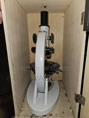 Microscope