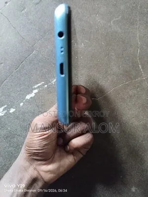রিয়েলমি সি২ ৩২ জিবি নীল
