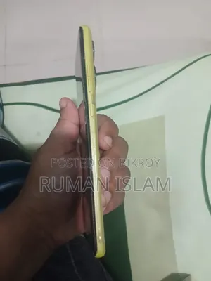 Motorola Moto G85 256 GB Yellow