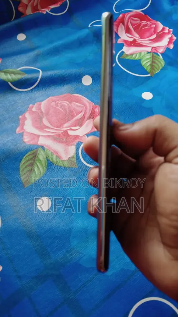 টেকনো পোভা কার্ভ ২৫৬ জিবি সিলভার