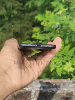 অ্যাপল আইফোন ৭ ৩২ জিবি ব্ল্যাক