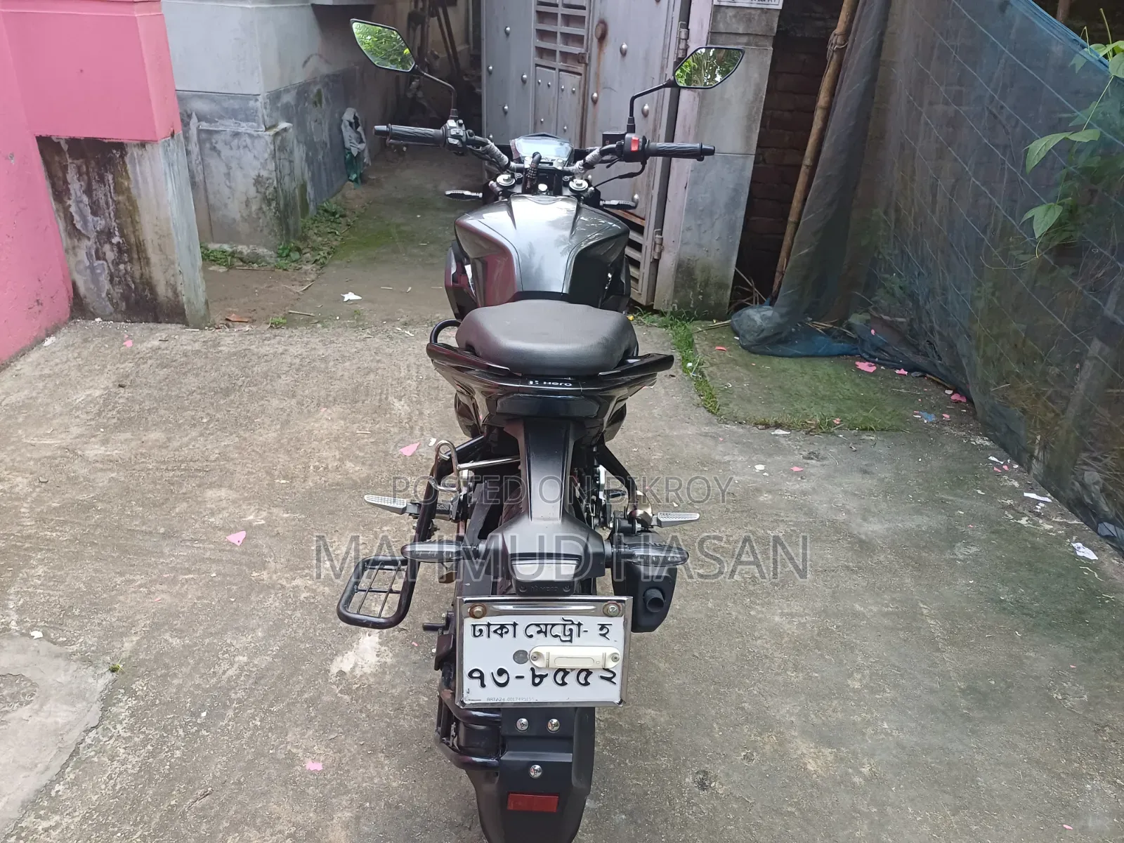 হিরো এক্সট্রিম ১২৫আর ২০২৫ কালো