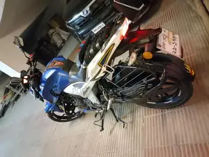 TVS Apache 160 4V 2019 Blue