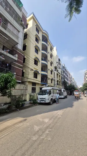 উত্তরা ১১ নম্বর সেক্টরে ৫ কাঠা জমিসহ ৬ তলা বিল্ডিং বিক্রয়ের জন্য