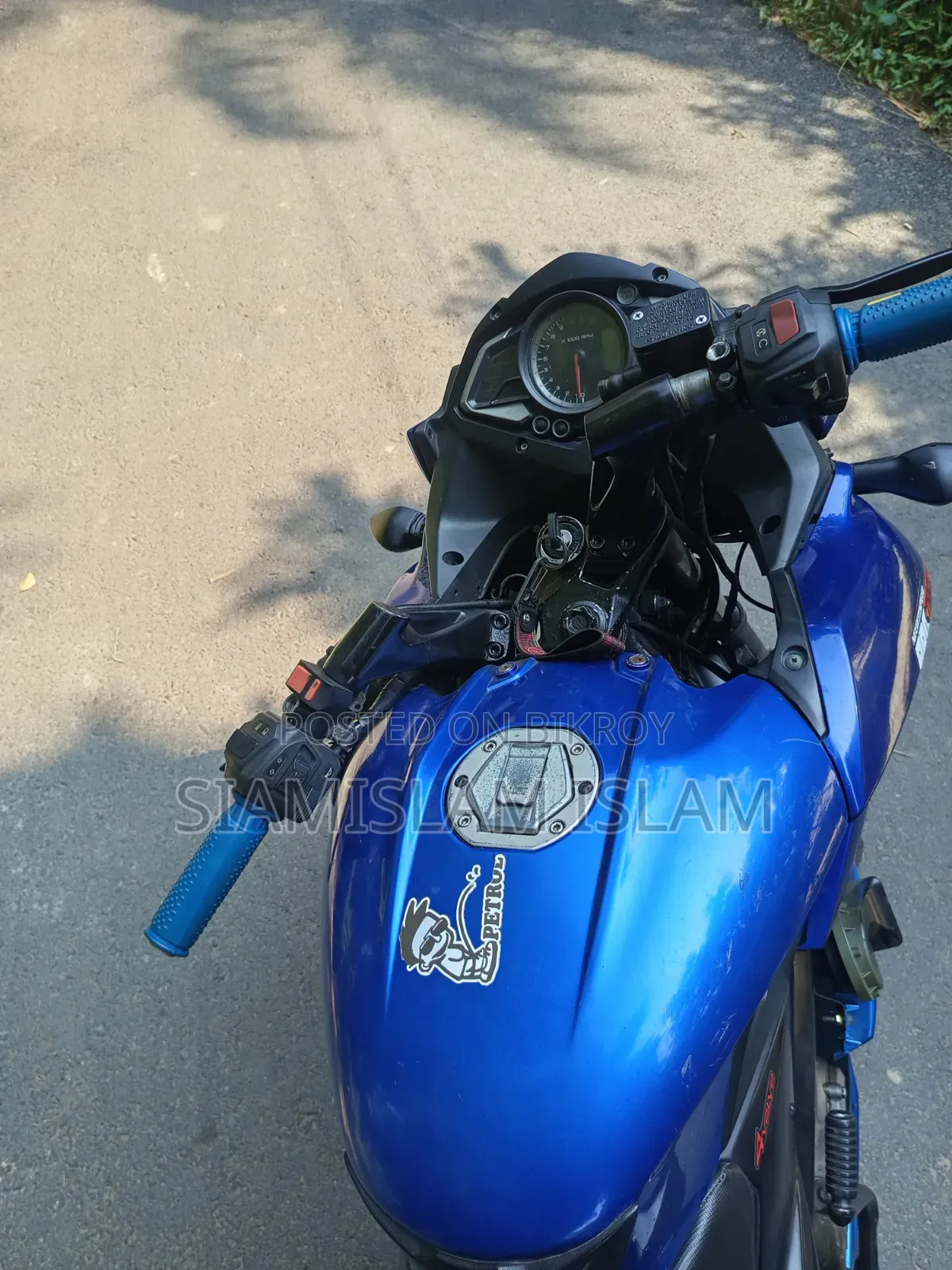 Bajaj 2016 Blue