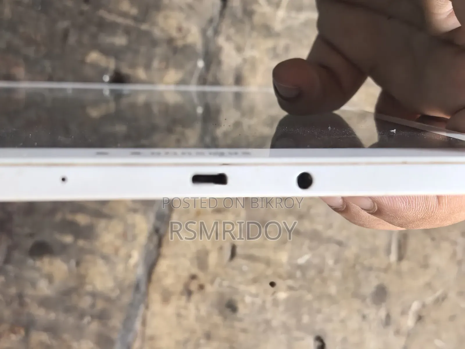 Samsung Galaxy Tab A  SM-T285 64 GB White