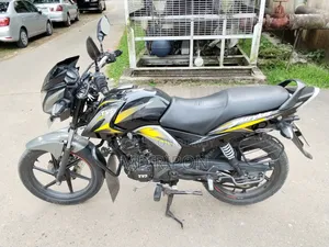 টিভিএস স্ট্রাইকার ১২৫ ২০২১ কালো