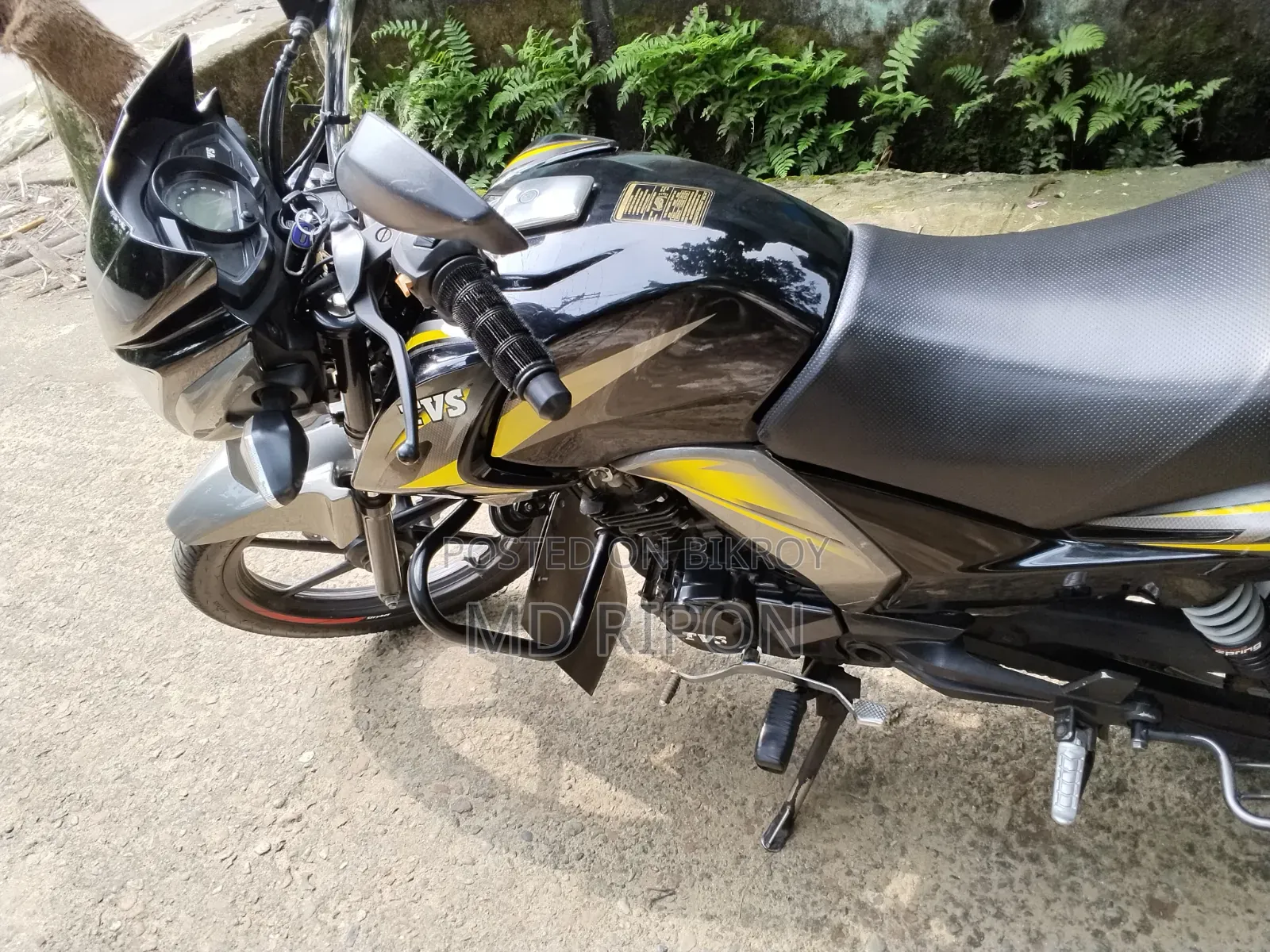 টিভিএস স্ট্রাইকার ১২৫ ২০২১ কালো