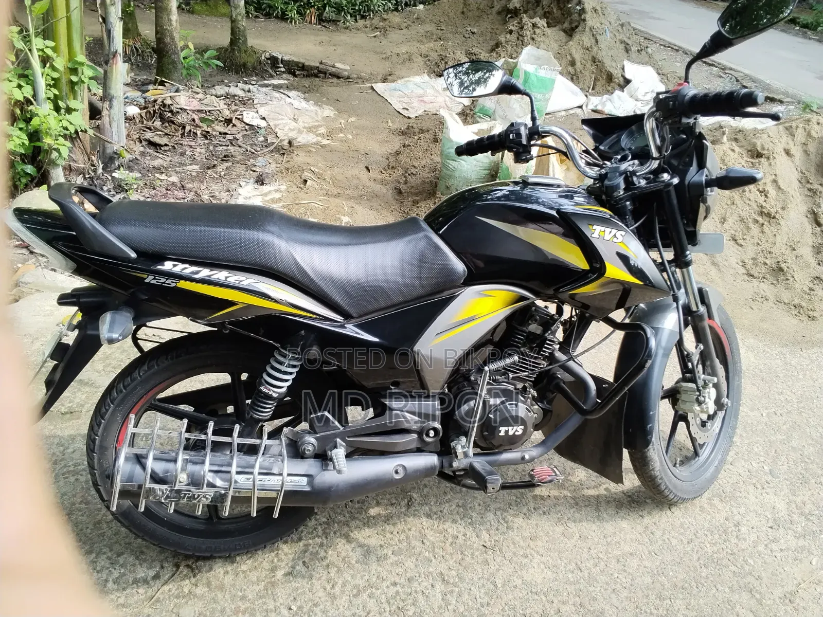 টিভিএস স্ট্রাইকার ১২৫ ২০২১ কালো