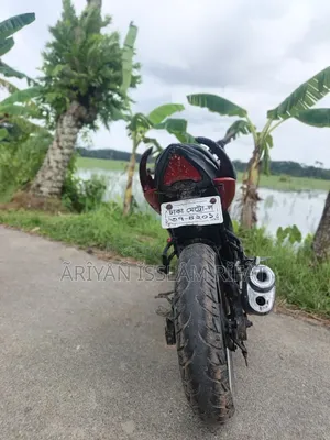 Suzuki Gixxer 2015 Brown