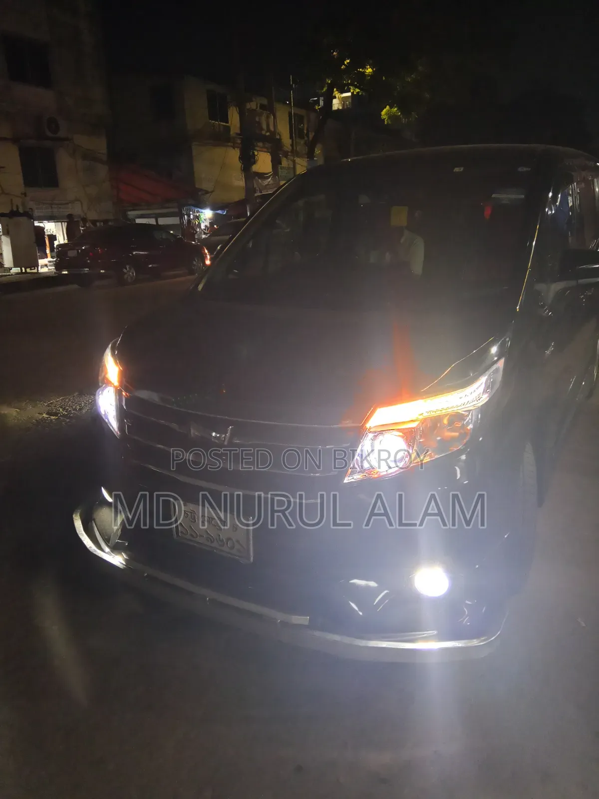 Toyota Noah 2.0 Front-Wheel Drive (7 Seater) 2017 Black