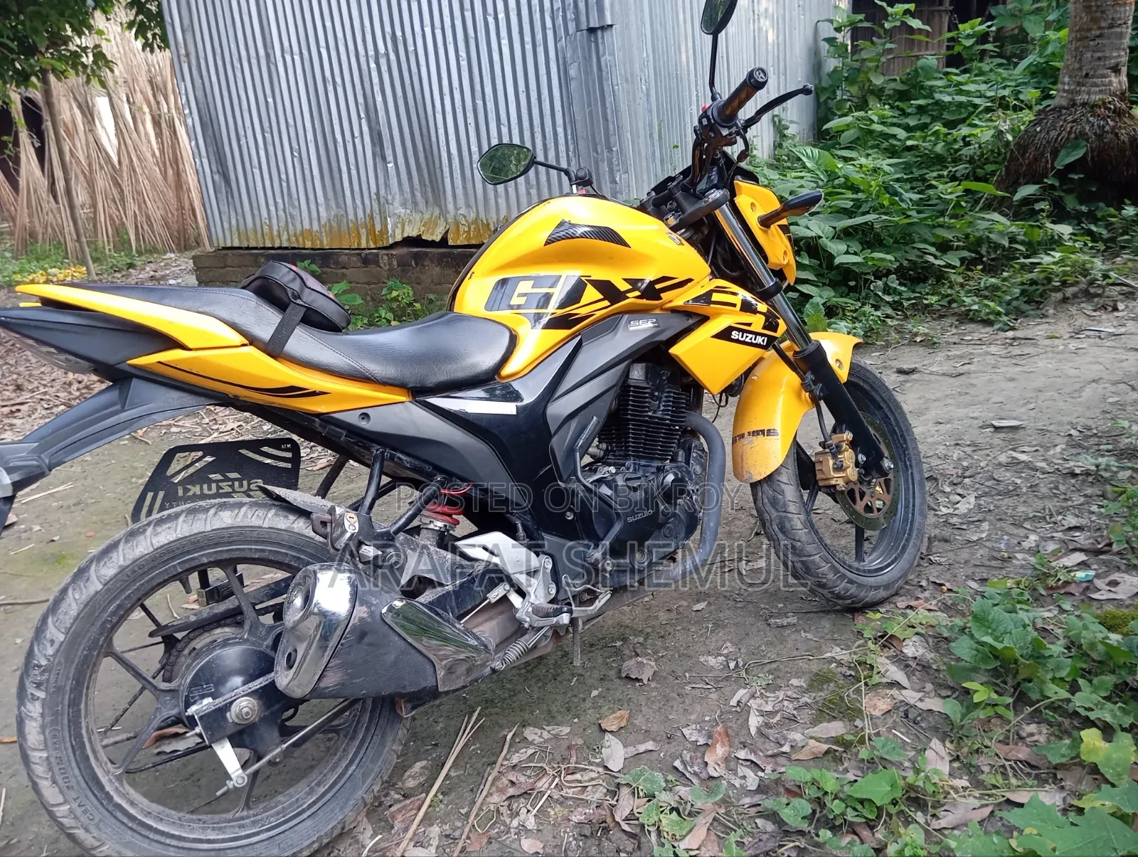 Suzuki Gixxer 2025 Yellow