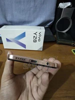 Vivo Y28 128 GB Gold