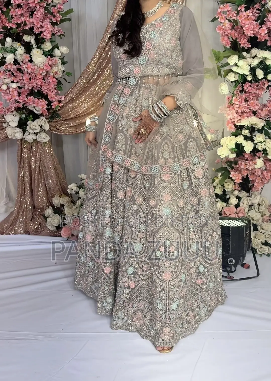 লেহেঙ্গা ফর লেডিস