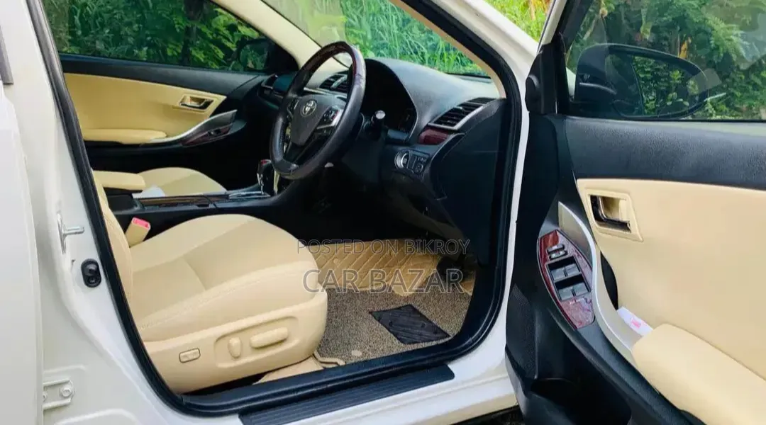 Toyota Premio 1.5 FWD 2019 Pearl