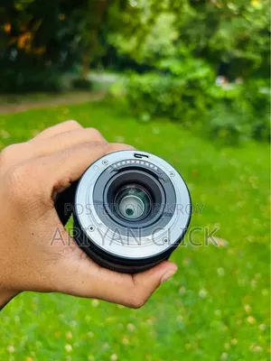 বিলট্রক্স এএফ ২০মিমি এফ২.৮