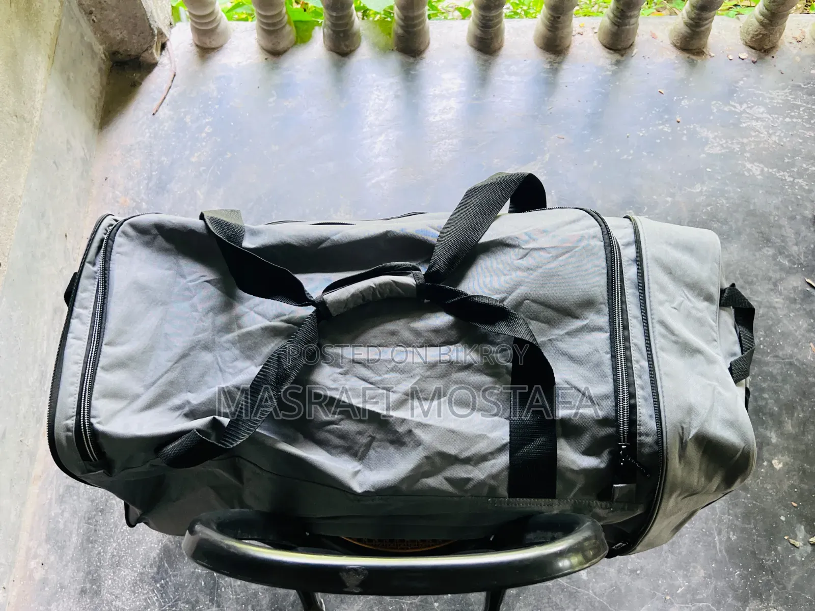 Used for only 1 day, bought from Xbinary showroom. Purchased for