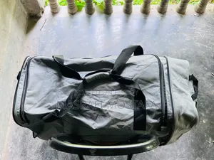 Used for only 1 day, bought from Xbinary showroom. Purchased for