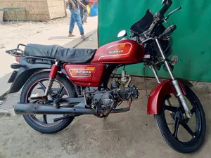 রানার এডি ৮০এস অ্যালয় ২০২৩ রেড