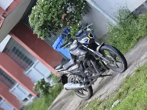 নতুন টিভিএস রাইডার ১২৫ ২০২৪ কালো