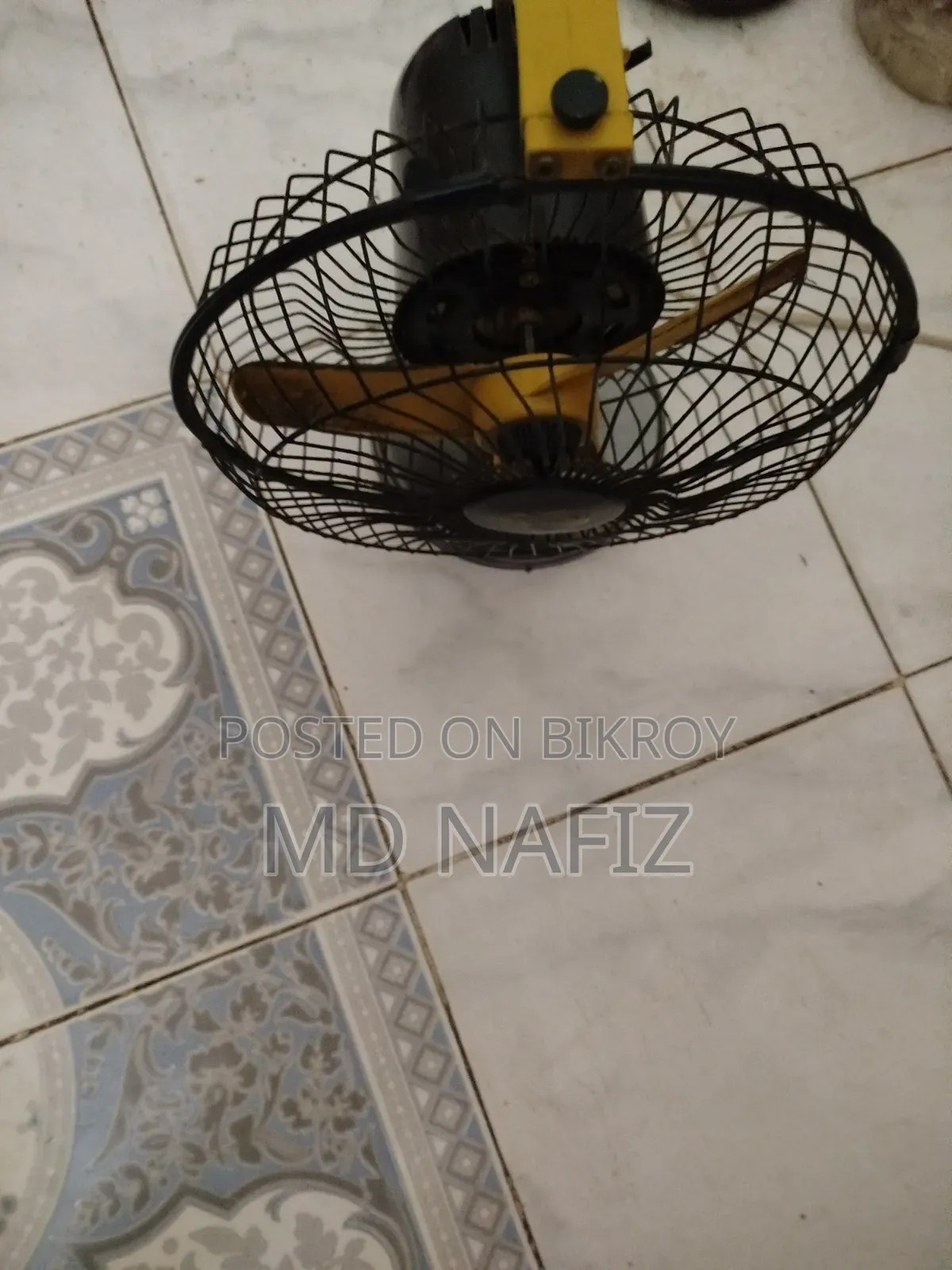 ফ্যান। মিনি সাইজের ফ্যান।