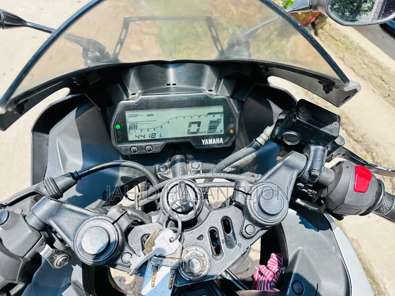 Yamaha R15 V3 2019 Gray