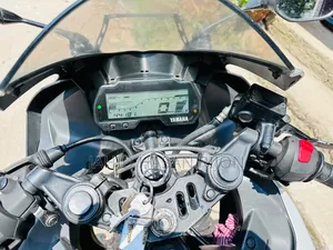 Yamaha R15 V3 2019 Gray