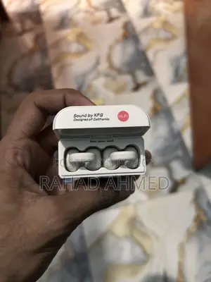 এয়ারপডস হেডফোন