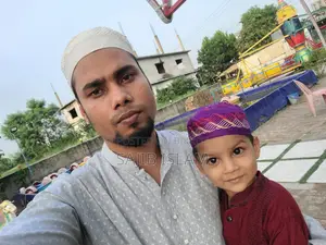 শো-রুম অ্যাসিস্ট্যান্ট
