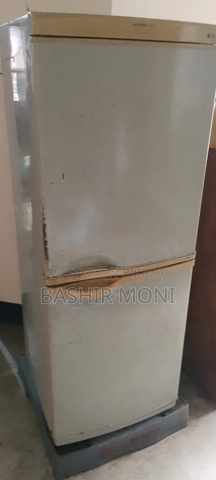 LG 11.5 CFT 50/50 Normal/Deep Fridge for Sale