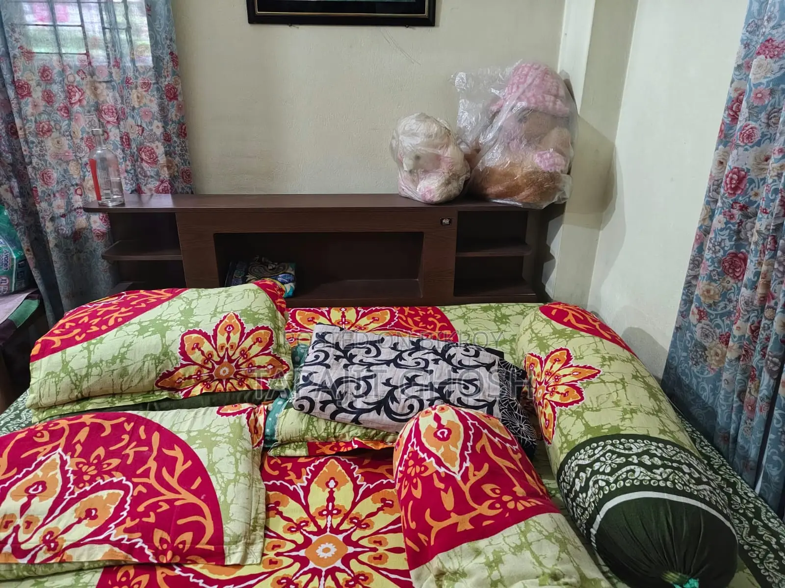 খাট (রিগাল খাট)
